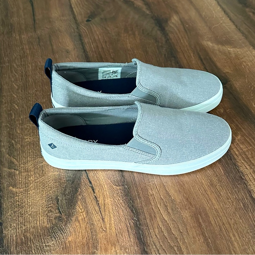 Sperry 8.5 silver gray sparkly slip on shoes